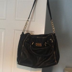 Black shoulder bag